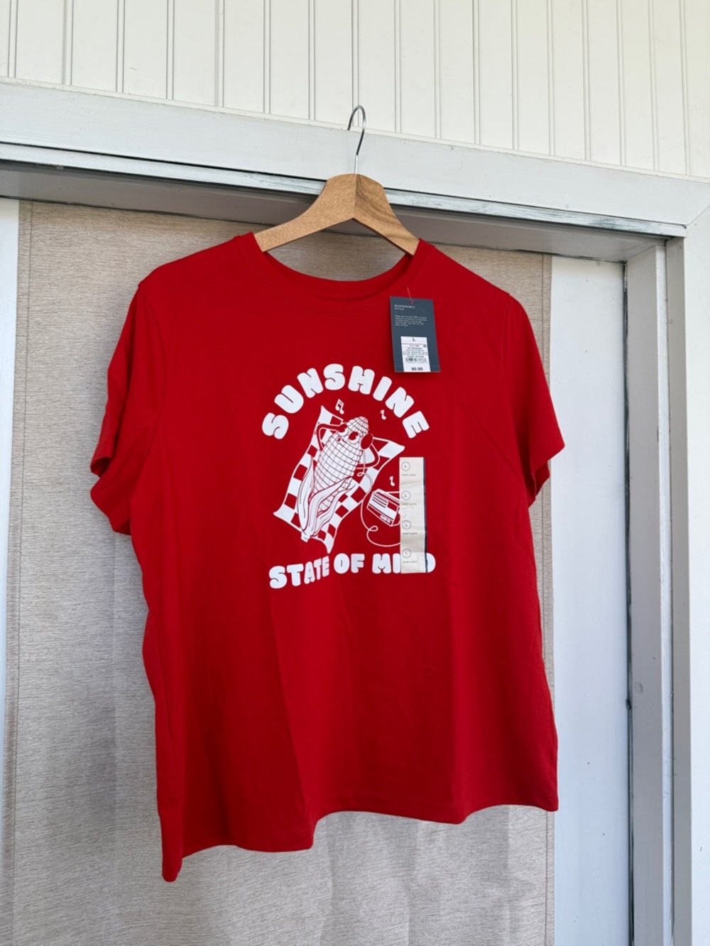 Universal Thread Tee